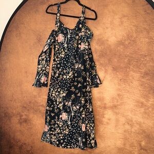 Band of Gypsies Cold Shoulder Floral Dress with Bell Sleeves in Black and Pink